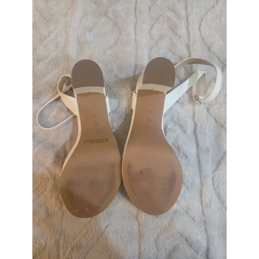 White Platform Block High Heel Sandals Ankle Strap Stiletto vegan Leather Size 9